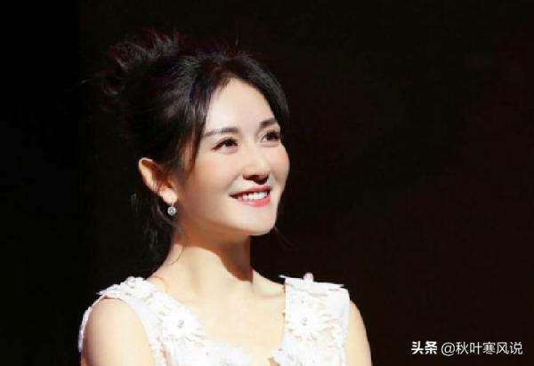 張傑與謝娜結婚十週年,曬合照秀恩愛,引得單身狗羨慕不已 張傑與謝娜結婚十週年,曬合照秀恩愛,引得單身狗羨慕不已