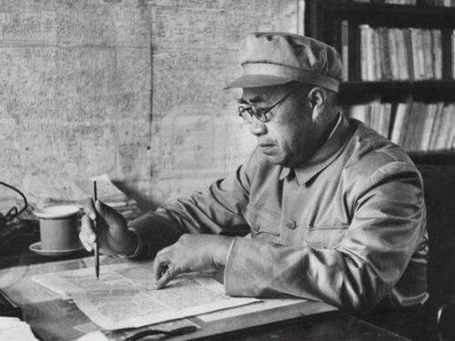 1945年重慶談判,蔣介石讓毛澤東當省長,毛主席如何回應? 1945年重慶談判,蔣介石讓毛澤東當省長,毛主席如何回應?