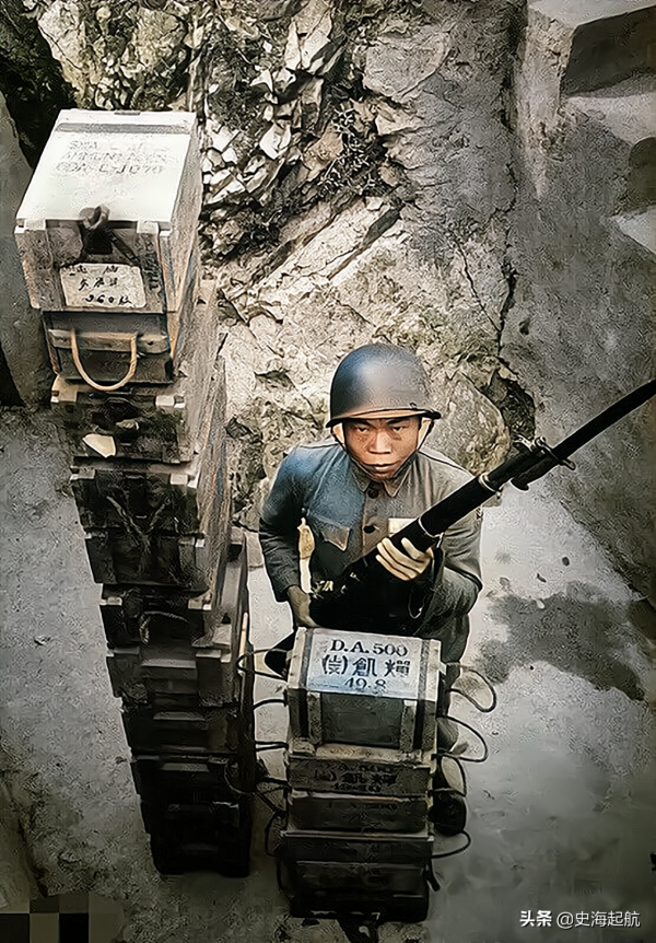 老照片：手持加蘭德步槍的國軍官兵，美麗的伊朗末代王后索拉雅