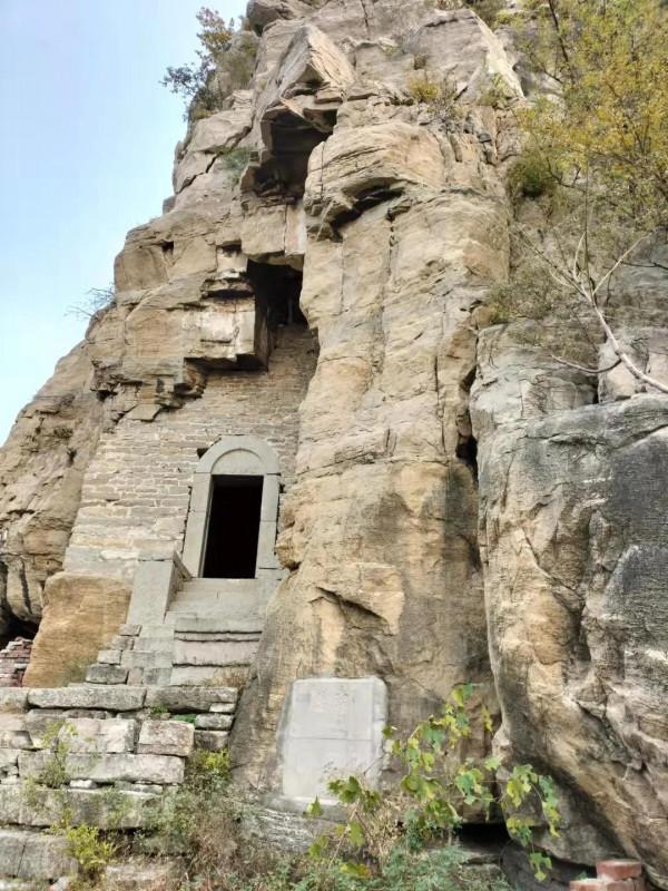 登上臥牛山寨，探秘千年古山寨風采