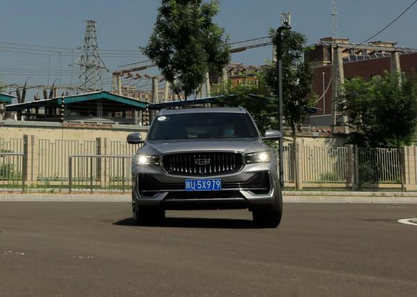 設計質感超30萬級,實現四屏聯動,吉利星越L搶先試駕 設計質感超30萬級,實現四屏聯動,吉利星越L搶先試駕