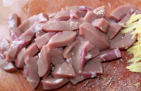 腰子原來是它們的腎，豬羊的腎，為何如此受歡迎