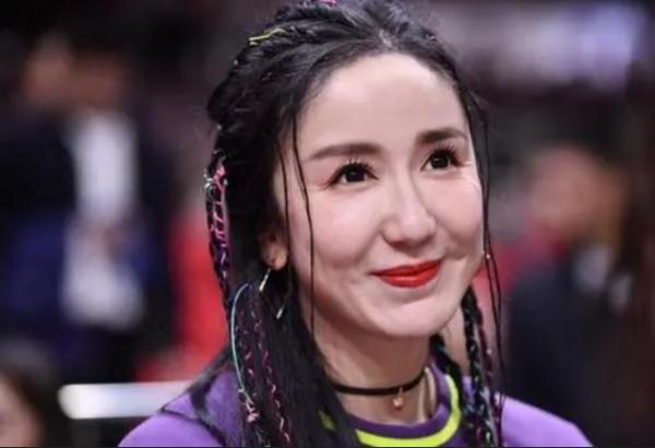 “全能藝人”婁藝瀟:一步錯,步步錯,如今轉型直播帶貨 “全能藝人”婁藝瀟:一步錯,步步錯,如今轉型直播帶貨