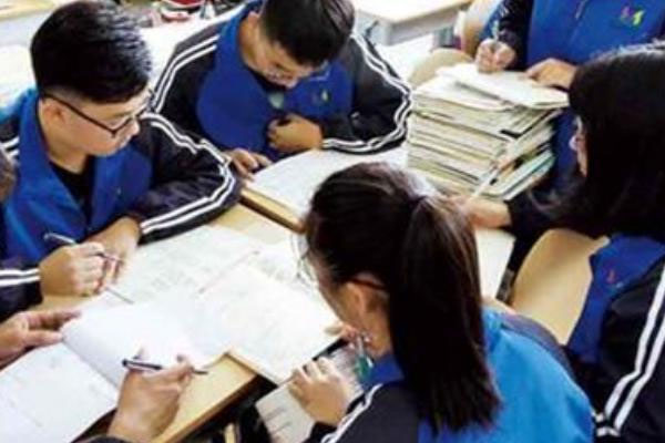 補習班涼涼後，“地下輔導”可行嗎？“一對一”的好日子也要到頭