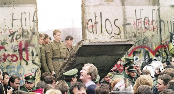 從戰敗國到北約第二，裝備2000輛坦克，冷戰的西德國防軍有多強？