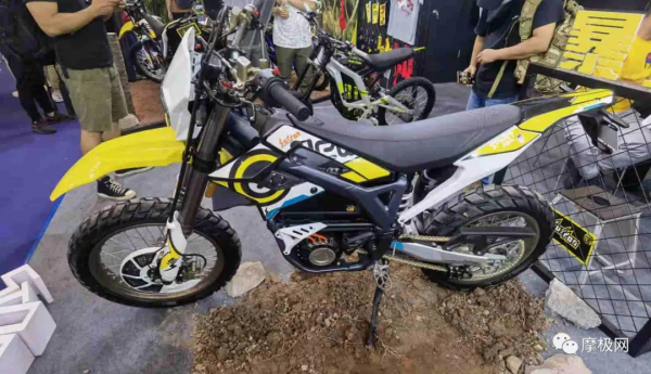 「現場圖」虯龍科技 暴蜂3C越野勁十足 「現場圖」虯龍科技 暴蜂3C越野勁十足