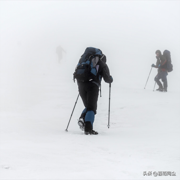 求生必備:冬季徒步旅行的7大危險,寒冷的荒野致命因素很多 求生必備:冬季徒步旅行的7大危險,寒冷的荒野致命因素很多