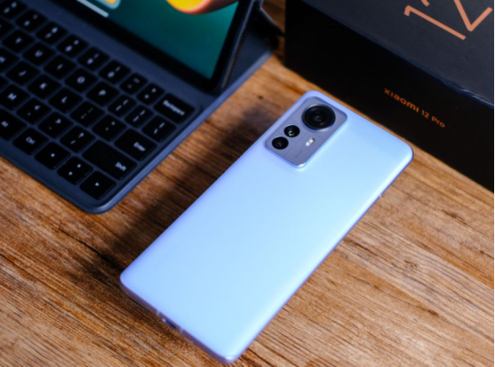 蘋果的壓力確實很大，在眾多廠商對標下，蘋果13的價格再次調整