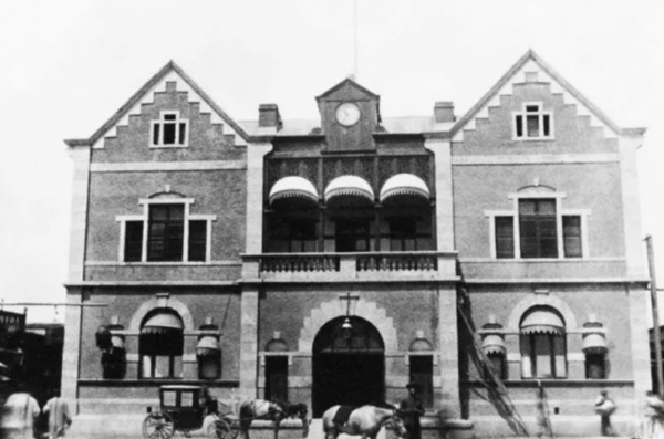 1949年,軍統少將穿解放軍軍裝前往北平,世人才知戴笠愛將竟是特工