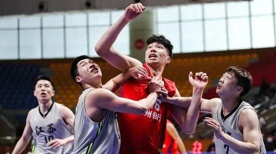 兩戰狂砍55分22個籃板 餘嘉豪或將成為新賽季浙江隊內線核武器 兩戰狂砍55分22個籃板 餘嘉豪或將成為新賽季浙江隊內線核武器