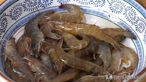 煮大蝦時，切記不要用水煮，教你一招，鮮嫩又入味，鮮美不發腥