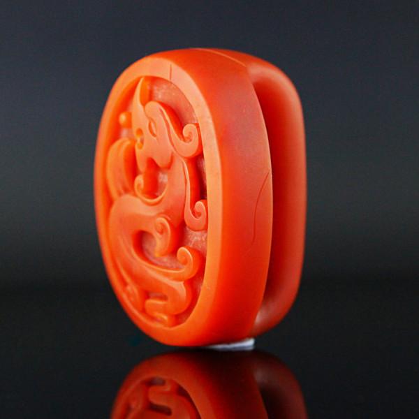 彰顯身份——南紅皮帶扣腰牌