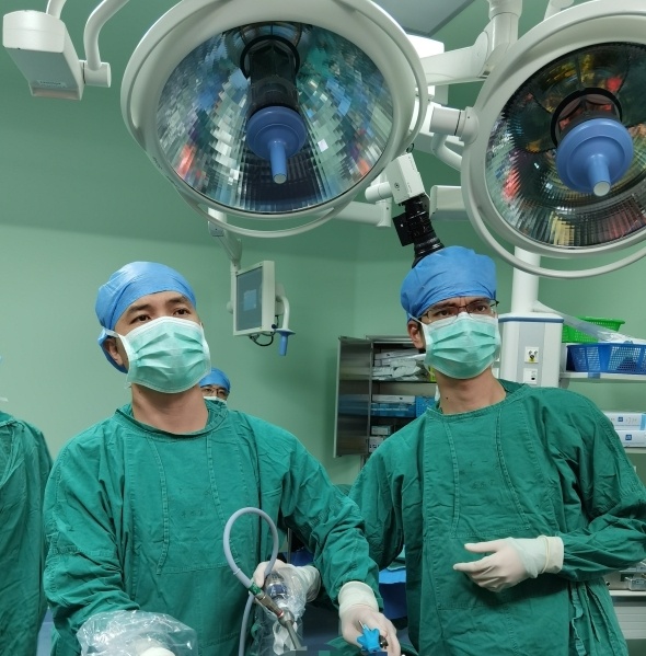 奇！他的尿液竟引來了一群螞蟻……