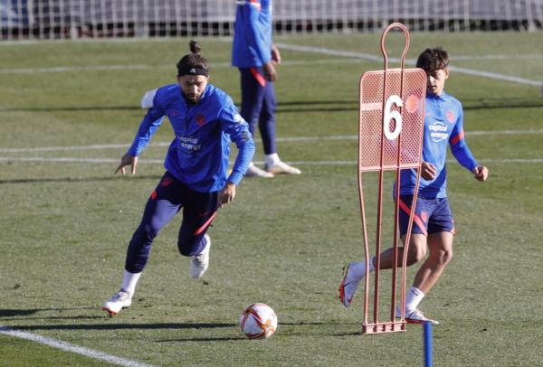 足球——西班牙超級盃：馬競賽前備戰