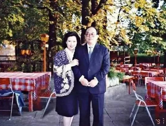 “歌壇聖女”朱逢博:30歲和老師閃婚,84歲守了老公骨灰13年 “歌壇聖女”朱逢博:30歲和老師閃婚,84歲守了老公骨灰13年