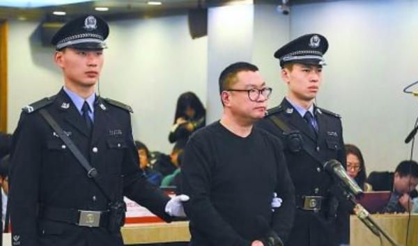 謝東：被傳是侯寶林私生子，王朔豪賭100萬，喊話侯耀華驗其真身