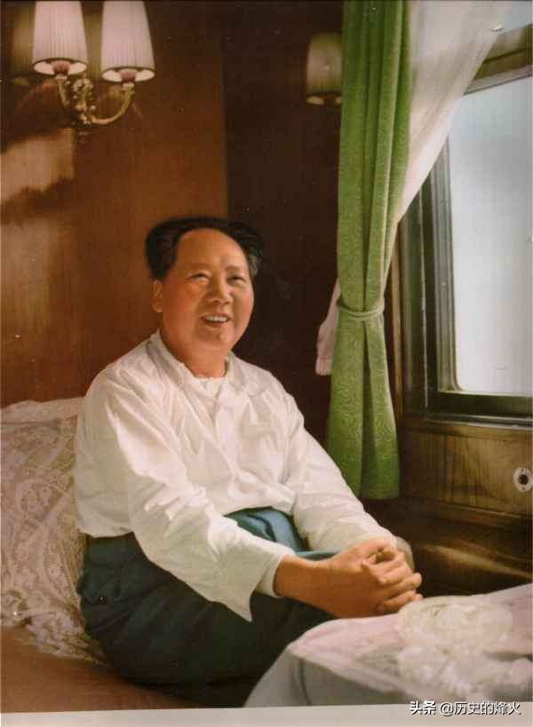 美國女記者斯特朗:我所經歷的最為鼓舞人心的講話 美國女記者斯特朗:我所經歷的最為鼓舞人心的講話