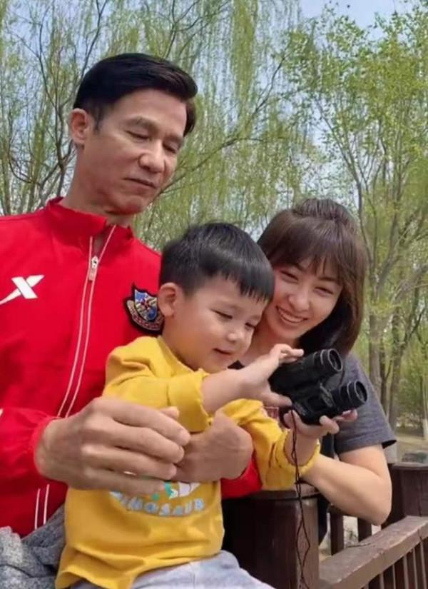 來自回族的這5位女星,個個靚條順氣質佳,誰的美麗驚豔到你? 來自回族的這5位女星,個個靚條順氣質佳,誰的美麗驚豔到你?