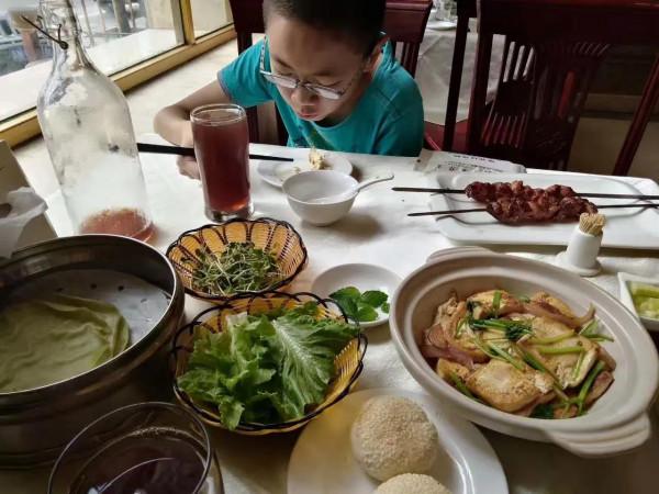 17北京遊之大成殿內仰聖，科技館裡尋真