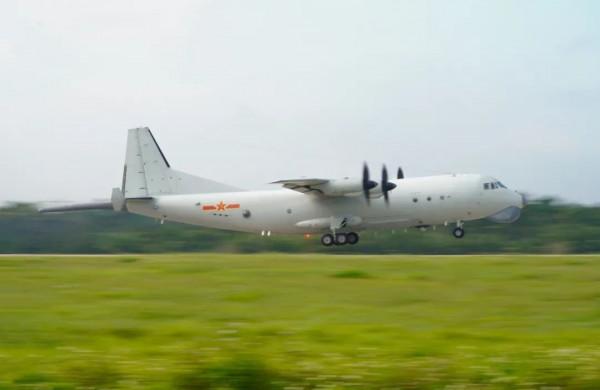 南疆光影 || 鷹擊長空向海天