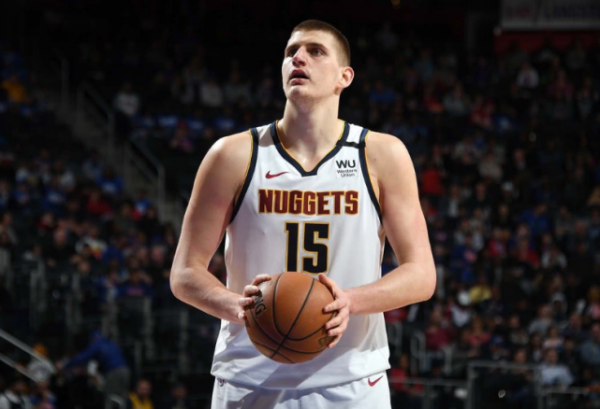 如果讓你在NBA現役球員裡 組一支隊伍,哪5人一起最無解? 如果讓你在NBA現役球員裡 組一支隊伍,哪5人一起最無解?