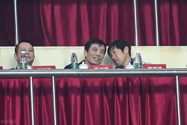 陳戌源、高洪波、徐根寶排著隊被魯能打臉了