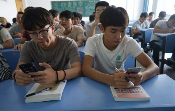 放棄民辦三本，選擇公辦專科之後才明白的4件事，尷尬但是事實