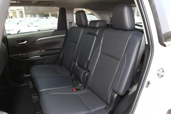 同為30萬元7座SUV，攬境和新款漢蘭達到底選誰好？