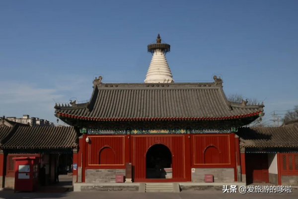 看展喝咖啡、賞壁畫、聽古樂…這座城市的寺廟也太厲害了吧