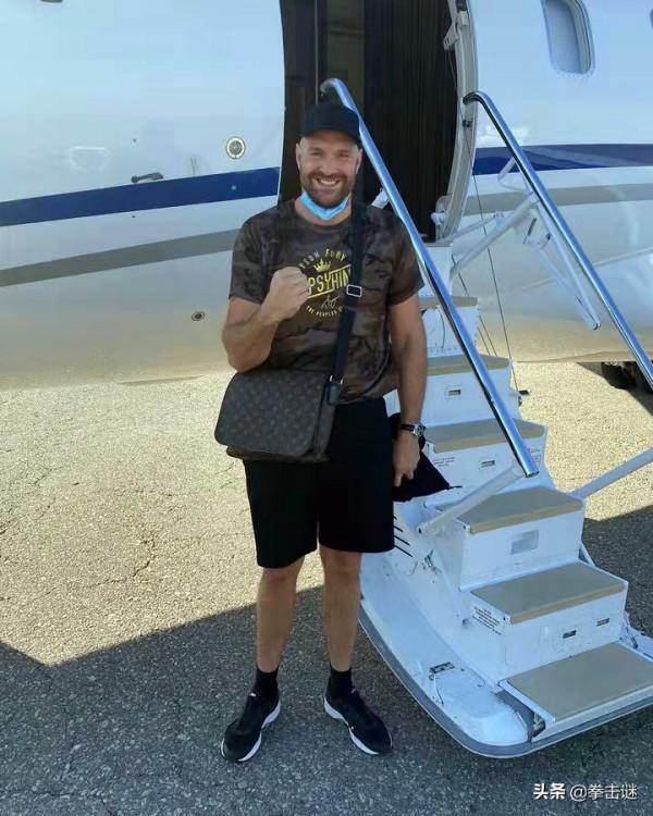 拳王富里正式抵達美國，3周後大戰維爾德！專家：小心為妙