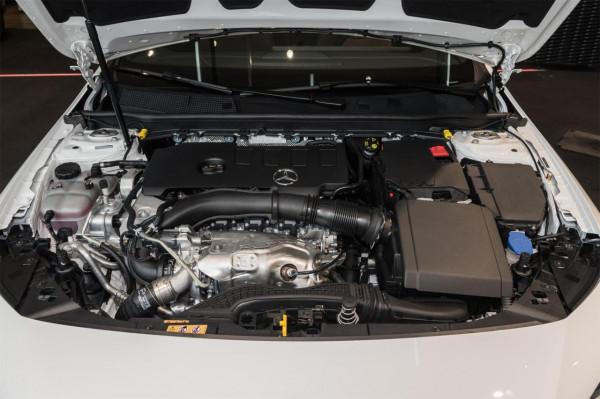 新車｜最高下調6700元，入門價格不變，賓士新款CLA正式上市