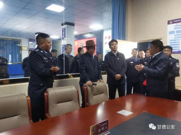 柯曲派出所開展流浪犬專項整治行動