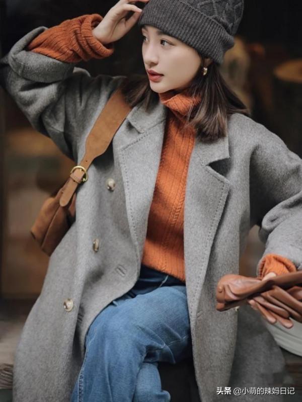 憑什麼秋冬一定要穿黑白灰？最實用的“亮色”搭配指南，請收藏