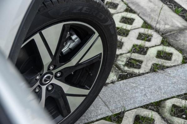 試駕沃爾沃XC40-P8:通電才是“北歐豪華”,但安全還是“老梗” 試駕沃爾沃XC40-P8:通電才是“北歐豪華”,但安全還是“老梗”