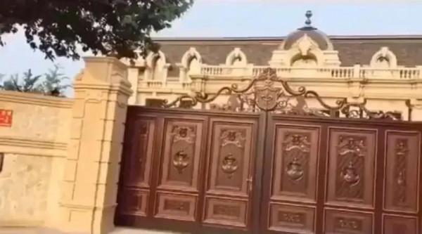 近日，一裝修公司展示了他們為聯想集團柳傳志建設的新房