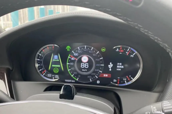 凱迪拉克的駕駛輔助,有可能是同級別最好用的 凱迪拉克的駕駛輔助,有可能是同級別最好用的