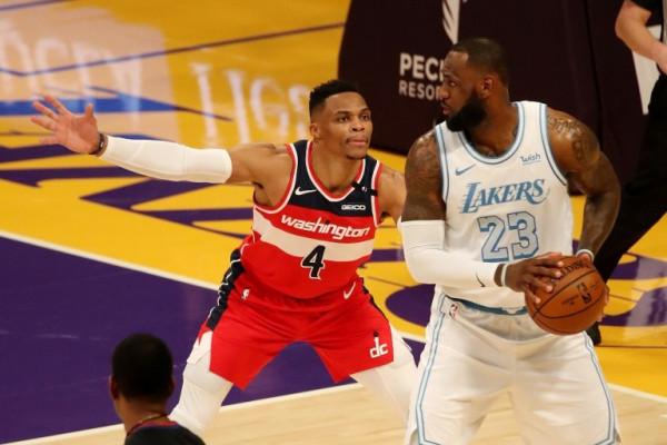 不如杜蘭特，不如字母哥，37歲時被質疑！對不起，他已載入史冊