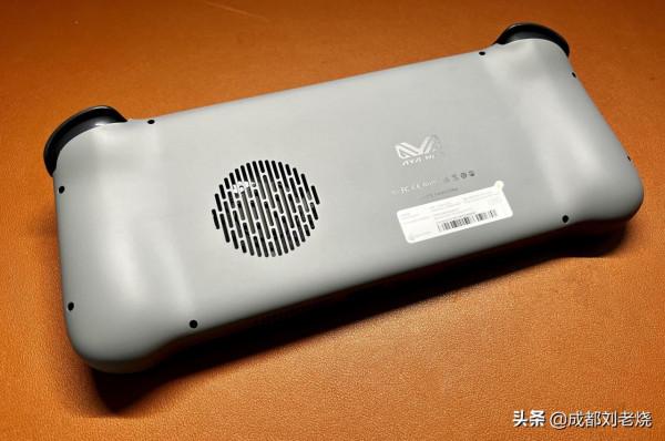 國貨當自強 AYA NEO NEXT掌機試玩