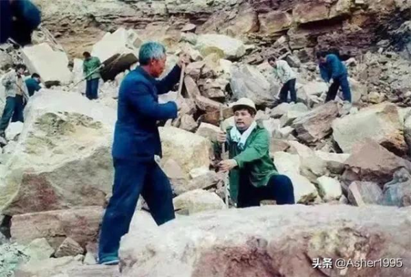 “當代愚公”賣房借錢為村民修路，路通了村富了，他被村民舉報了