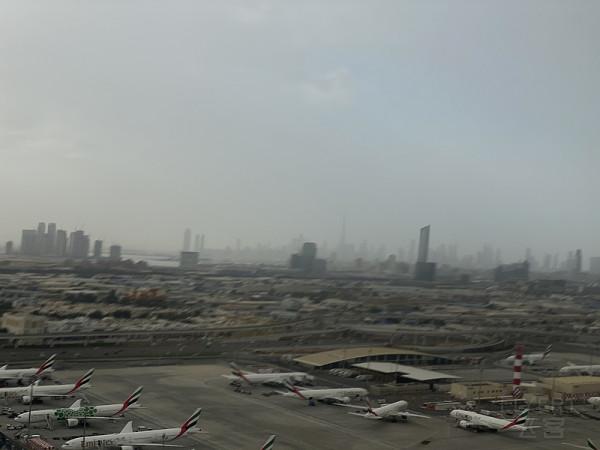 迪拜入境法航轉機，公務艙花費4萬！記錄一段離奇曲折的回國經歷