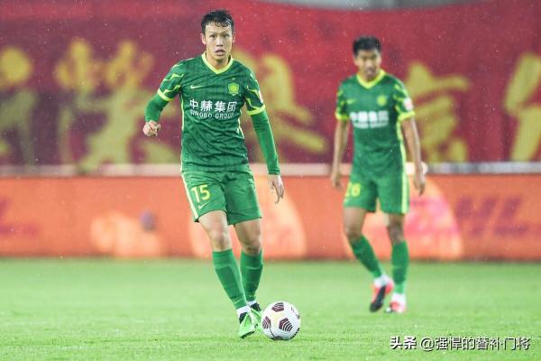 國足中場迎來新希望！23歲海歸即將入選，未來或接班隊長吳曦