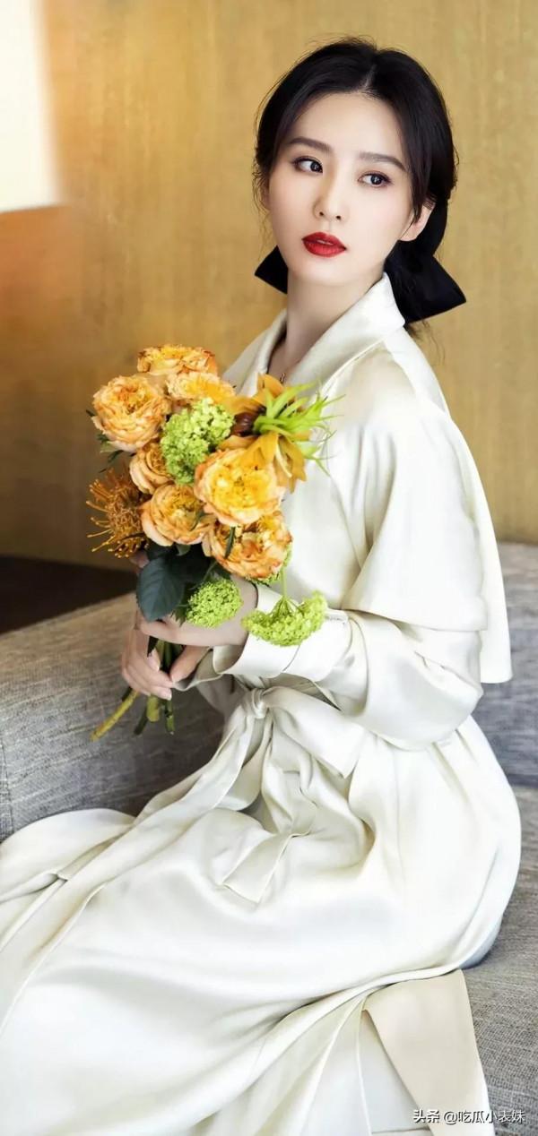 劉詩詩，端莊富貴，又有顏值又有身材