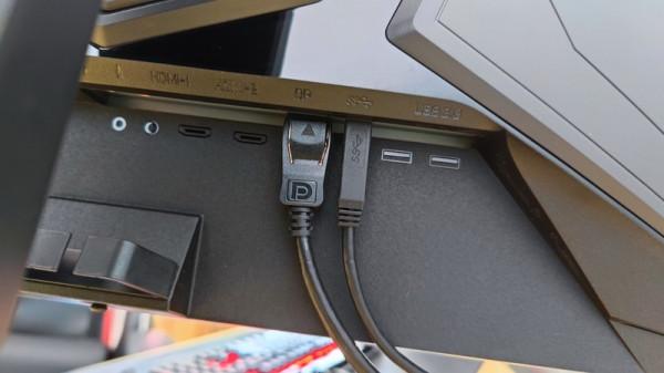 技嘉AORUS AD27QD戰術顯示器開箱評測!配件選硬體廠商的準沒錯 技嘉AORUS AD27QD戰術顯示器開箱評測!配件選硬體廠商的準沒錯