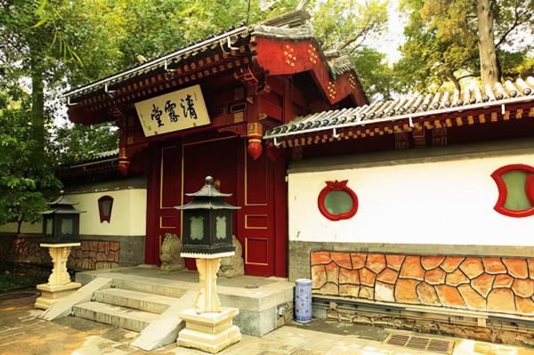 北京旅行必去的地標建築,古風古韻還有古銀杏,關鍵免費還出片 北京旅行必去的地標建築,古風古韻還有古銀杏,關鍵免費還出片