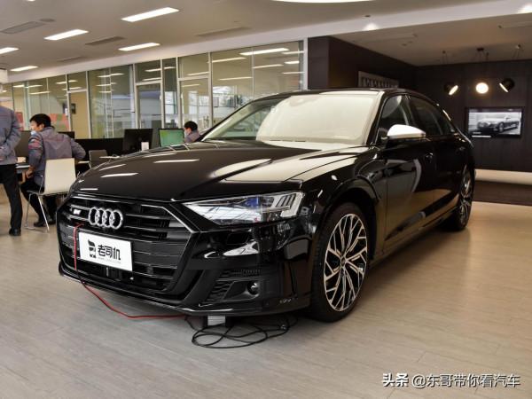 進口V8雙增壓，高效能5座旗艦車，德系頂級豪華效能，實拍奧迪S8