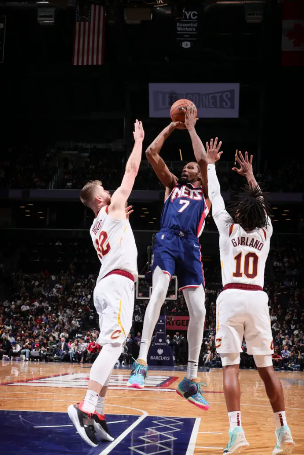 籃網迎好訊息,雄鹿連籤兩人!周最佳球員誕生,庫裡成正負值之神 籃網迎好訊息,雄鹿連籤兩人!周最佳球員誕生,庫裡成正負值之神