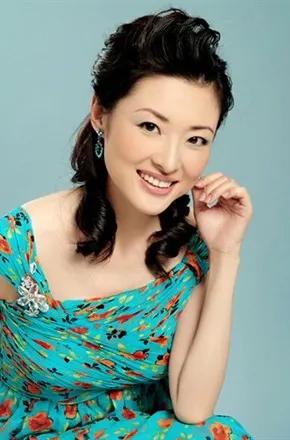 央視主持人周濤珍藏版美照