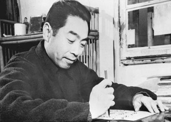 1949年已抵深圳的解放軍，為何不一舉揮師香港？