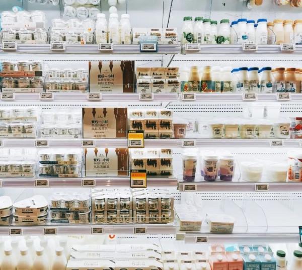 比喝可樂還容易胖的酸奶，好多人卻拿它們減肥