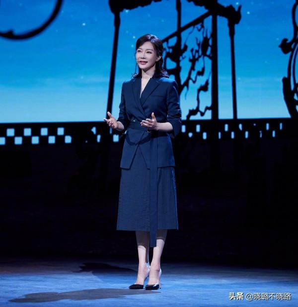 奔四奔五的女人,儘量少穿這5種“裝嫩色”,顯胖俗氣還掉價 奔四奔五的女人,儘量少穿這5種“裝嫩色”,顯胖俗氣還掉價